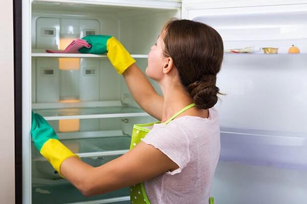 image of How to clean your fridge